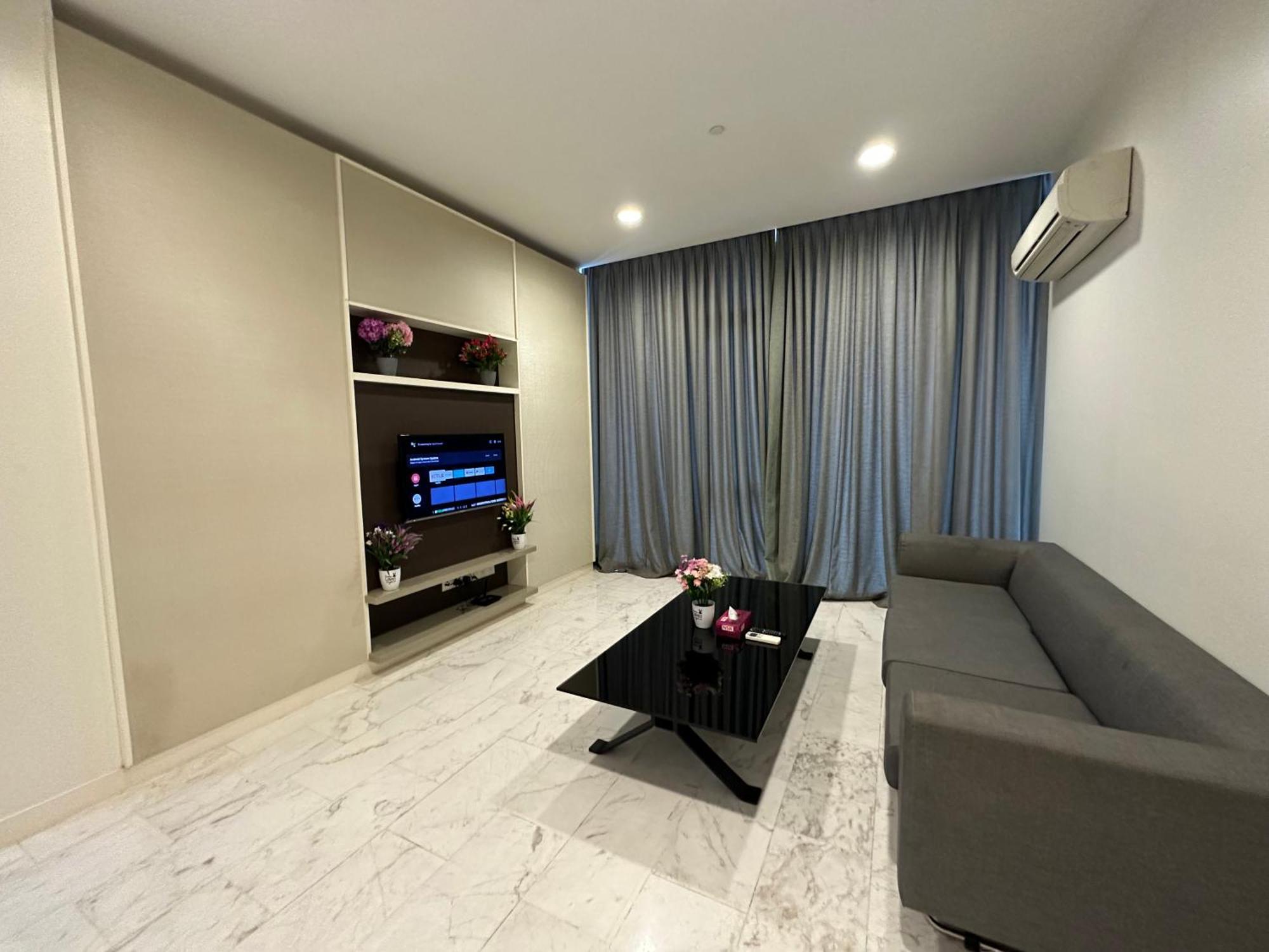 Platinum Klcc By Neptune House Kuala Lumpur Exterior photo